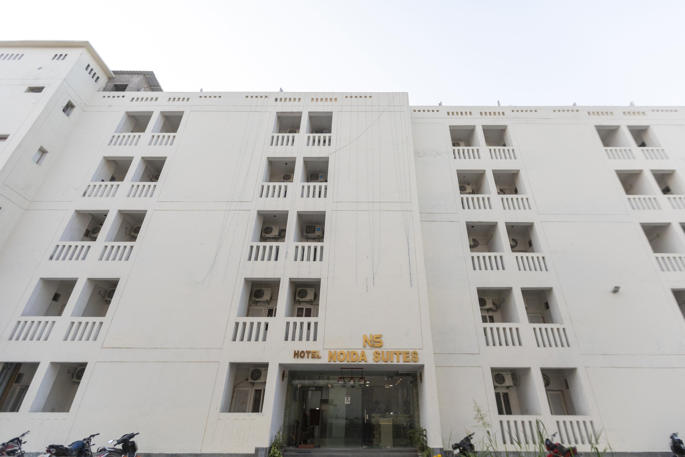 Capital O 13310 Noida Suites Eksteriør bilde