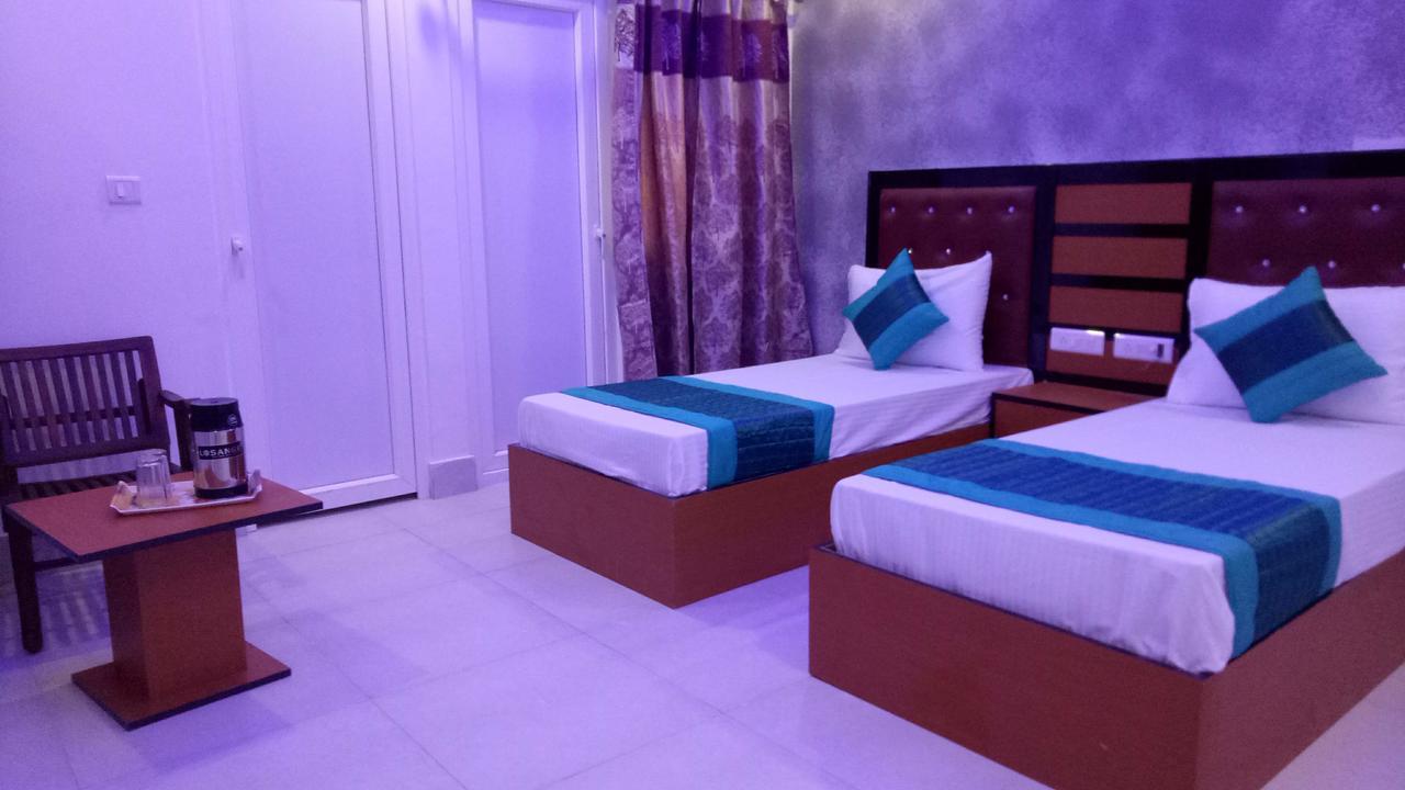 Capital O 13310 Noida Suites Eksteriør bilde