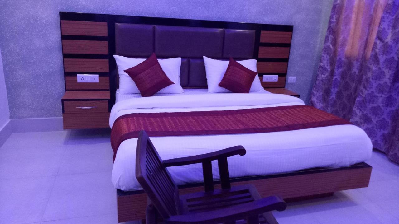 Capital O 13310 Noida Suites Eksteriør bilde