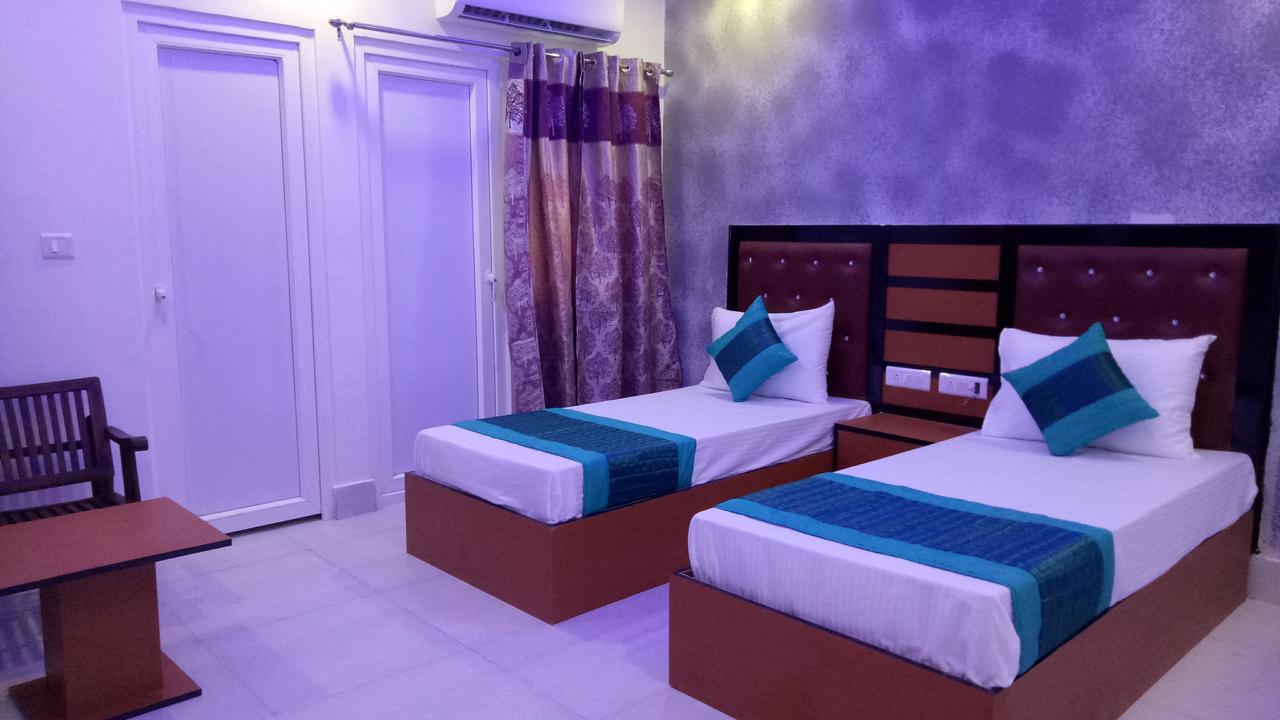 Capital O 13310 Noida Suites Eksteriør bilde
